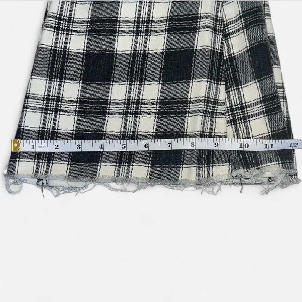 Forever 21 Women's Black and White Plaid Flare Jeans - Picture 7 of 7